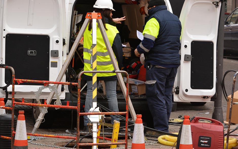 camion pompage assainissement Paris 8